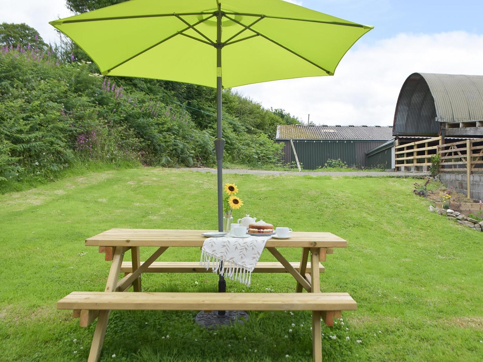 Typicca Farmhouse Brechfa エクステリア 写真